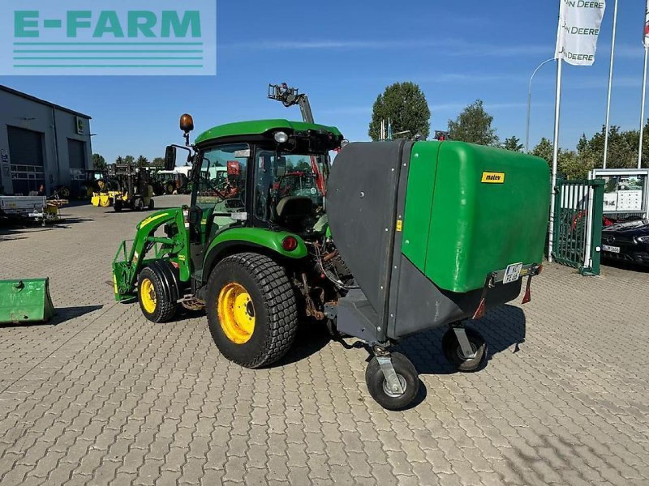 John Deere 3720 - Traktorius: foto 3 John Deere 3720 - Traktorius: foto 3