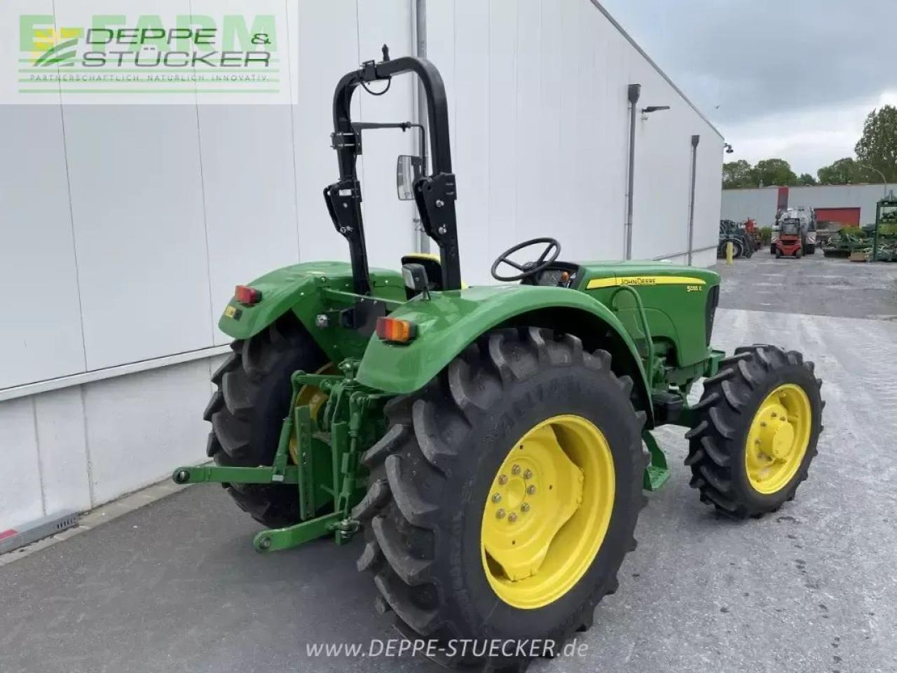 John Deere 5055e - Traktorius: foto 2 John Deere 5055e - Traktorius: foto 2