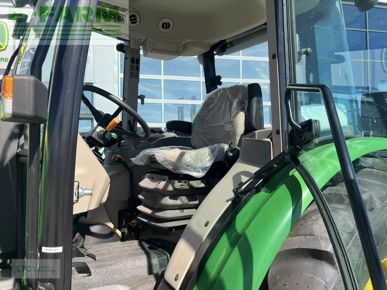 John Deere 5067e - Traktorius: foto 5 John Deere 5067e - Traktorius: foto 5