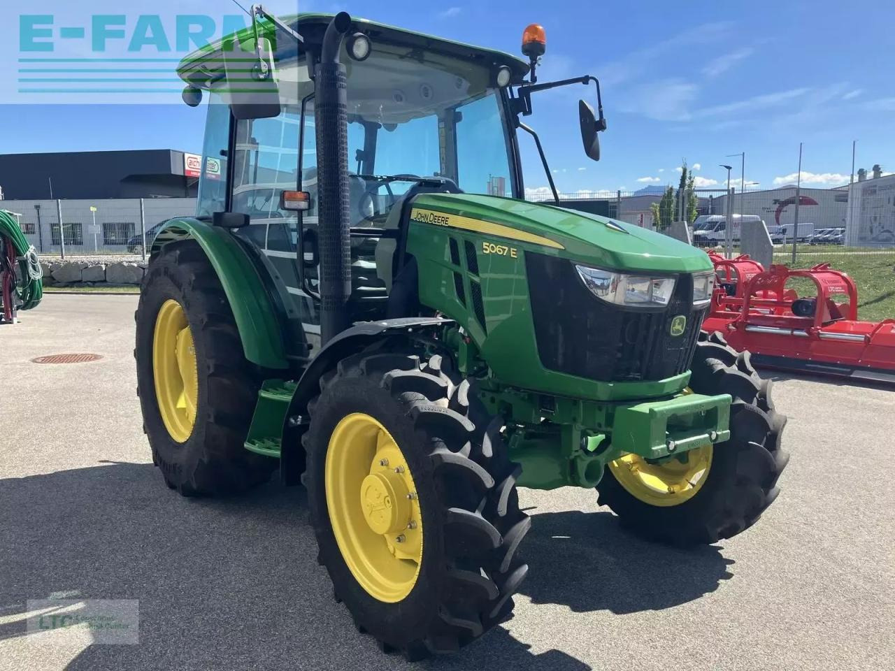 John Deere 5067e - Traktorius: foto 2 John Deere 5067e - Traktorius: foto 2