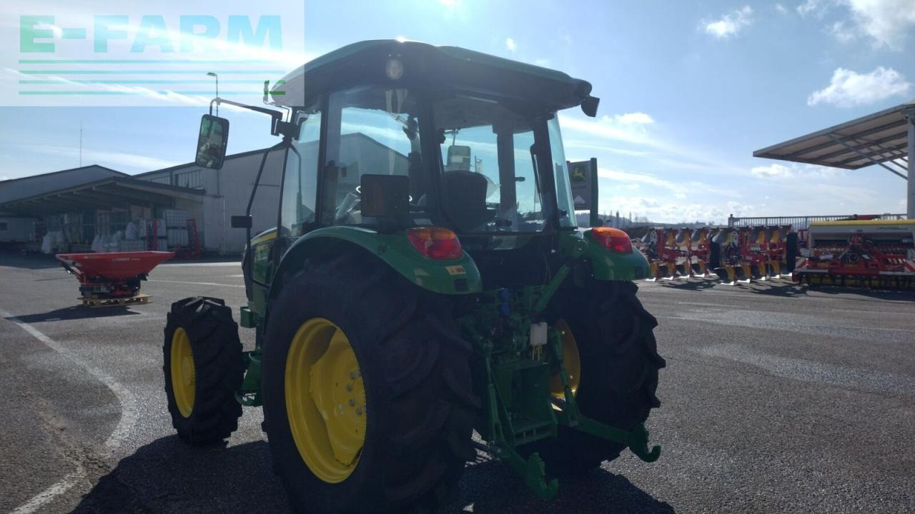 John Deere 5067e - Traktorius: foto 4 John Deere 5067e - Traktorius: foto 4
