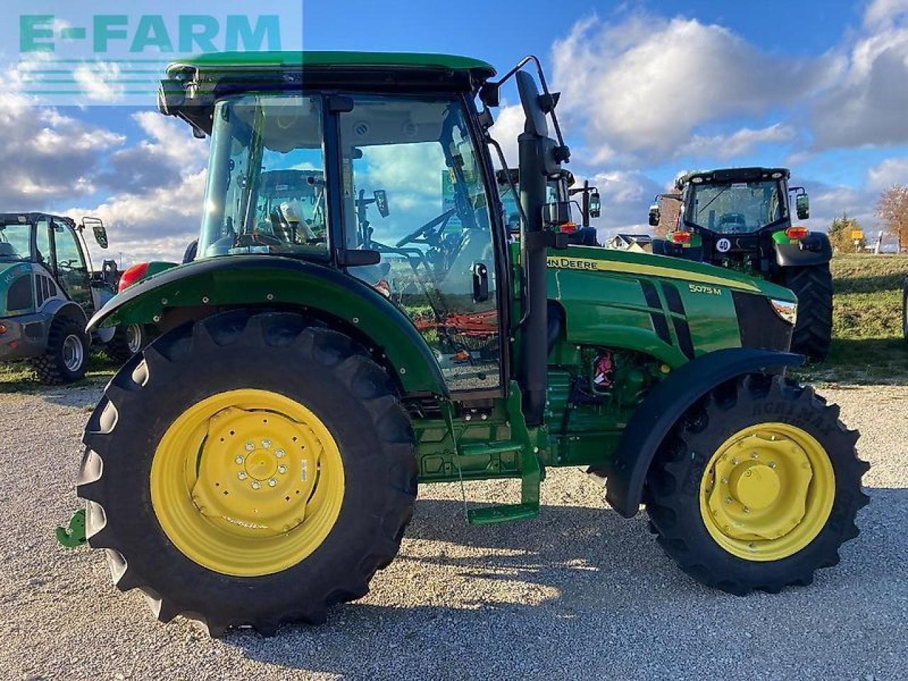 John Deere 5075m - Traktorius: foto 4 John Deere 5075m - Traktorius: foto 4