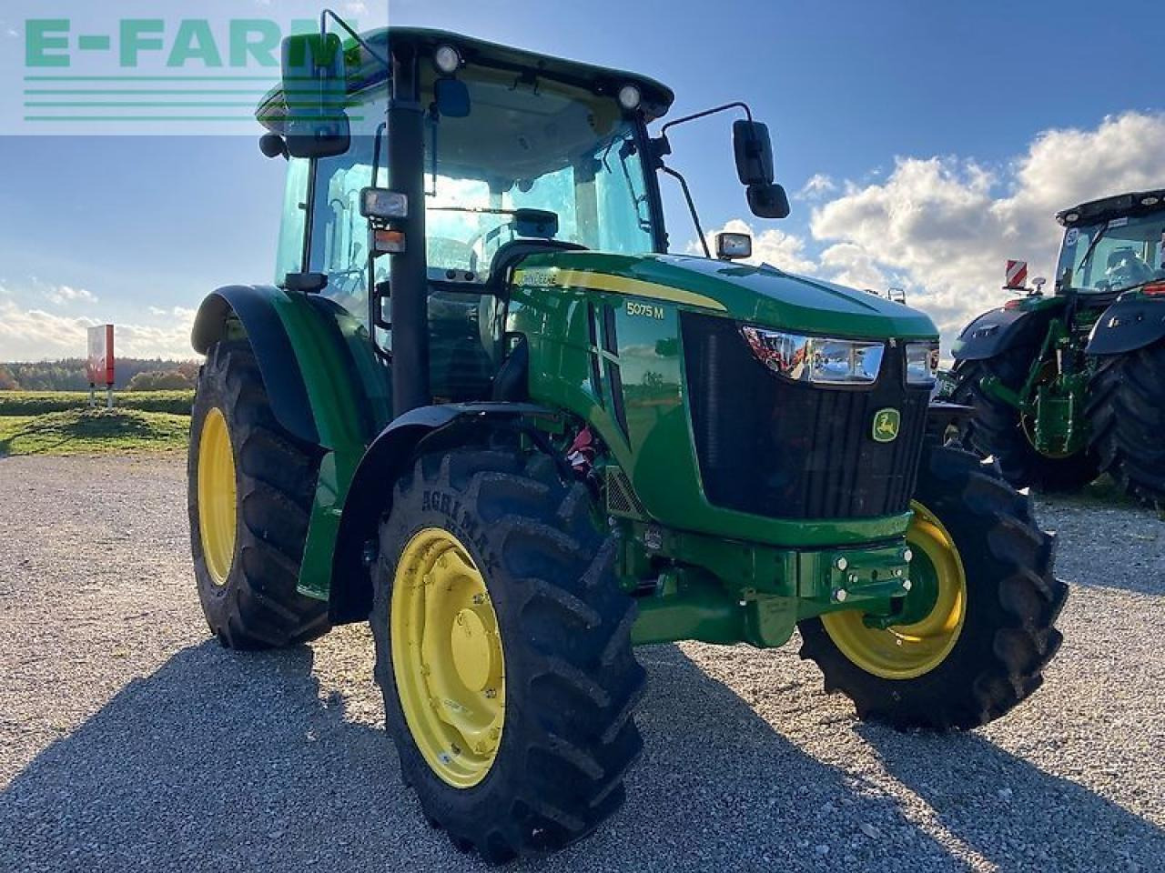 John Deere 5075m - Traktorius: foto 3 John Deere 5075m - Traktorius: foto 3