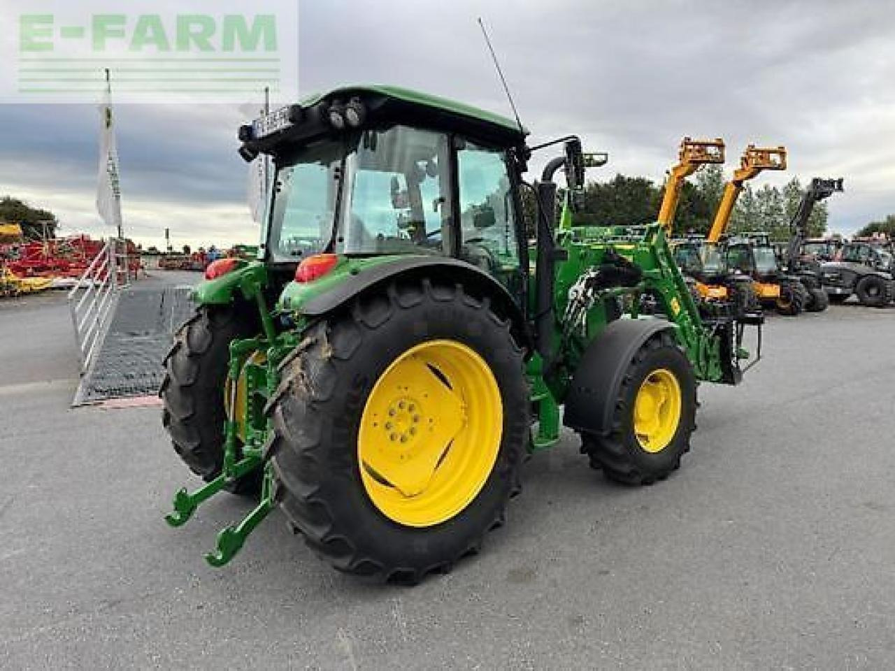 John Deere 5090m - Traktorius: foto 4 John Deere 5090m - Traktorius: foto 4