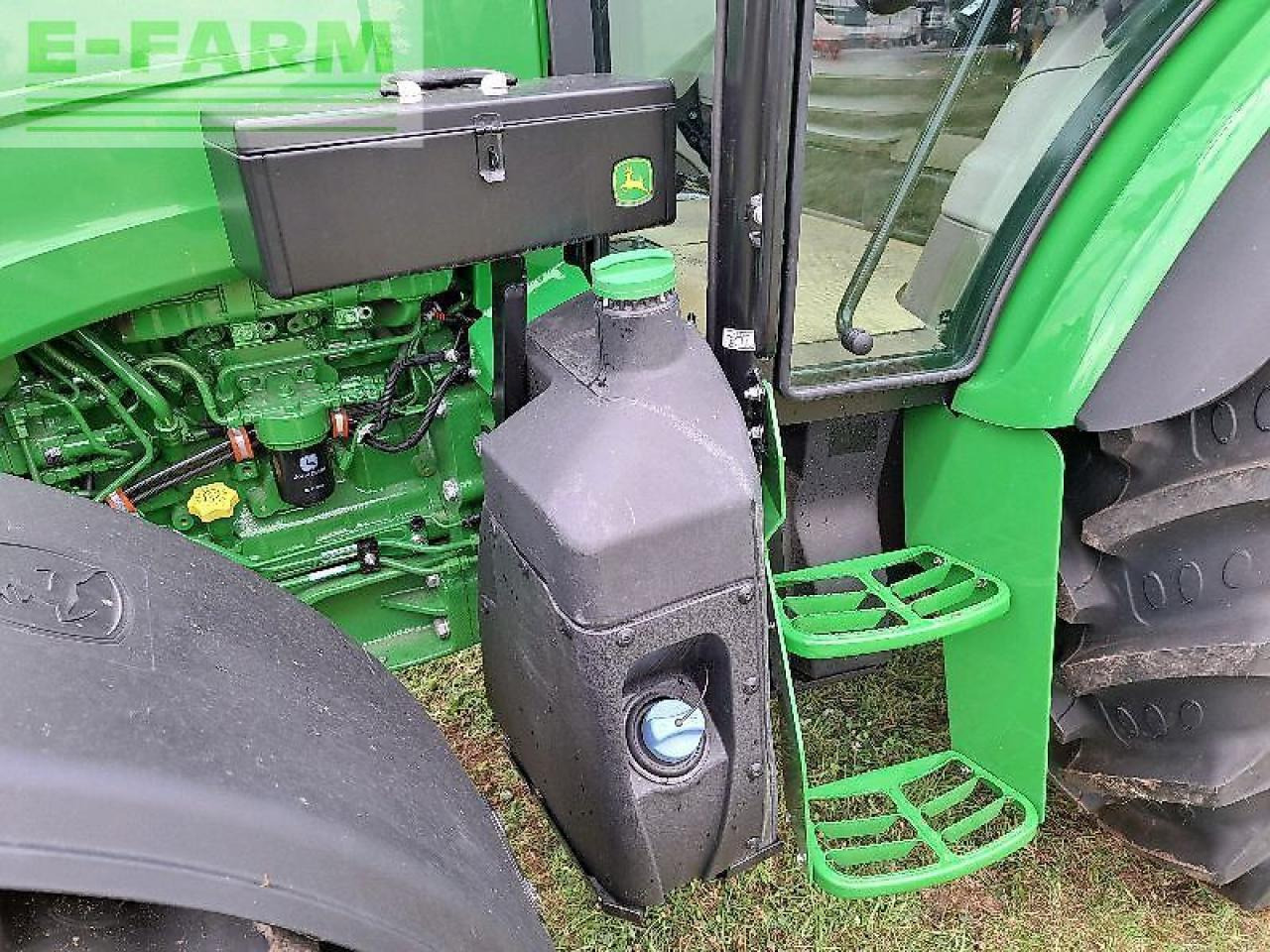 Traktorius John Deere 5100m: foto 10