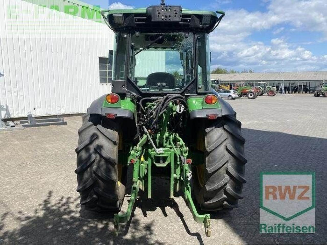 John Deere 5105 gf - Traktorius: foto 3 John Deere 5105 gf - Traktorius: foto 3