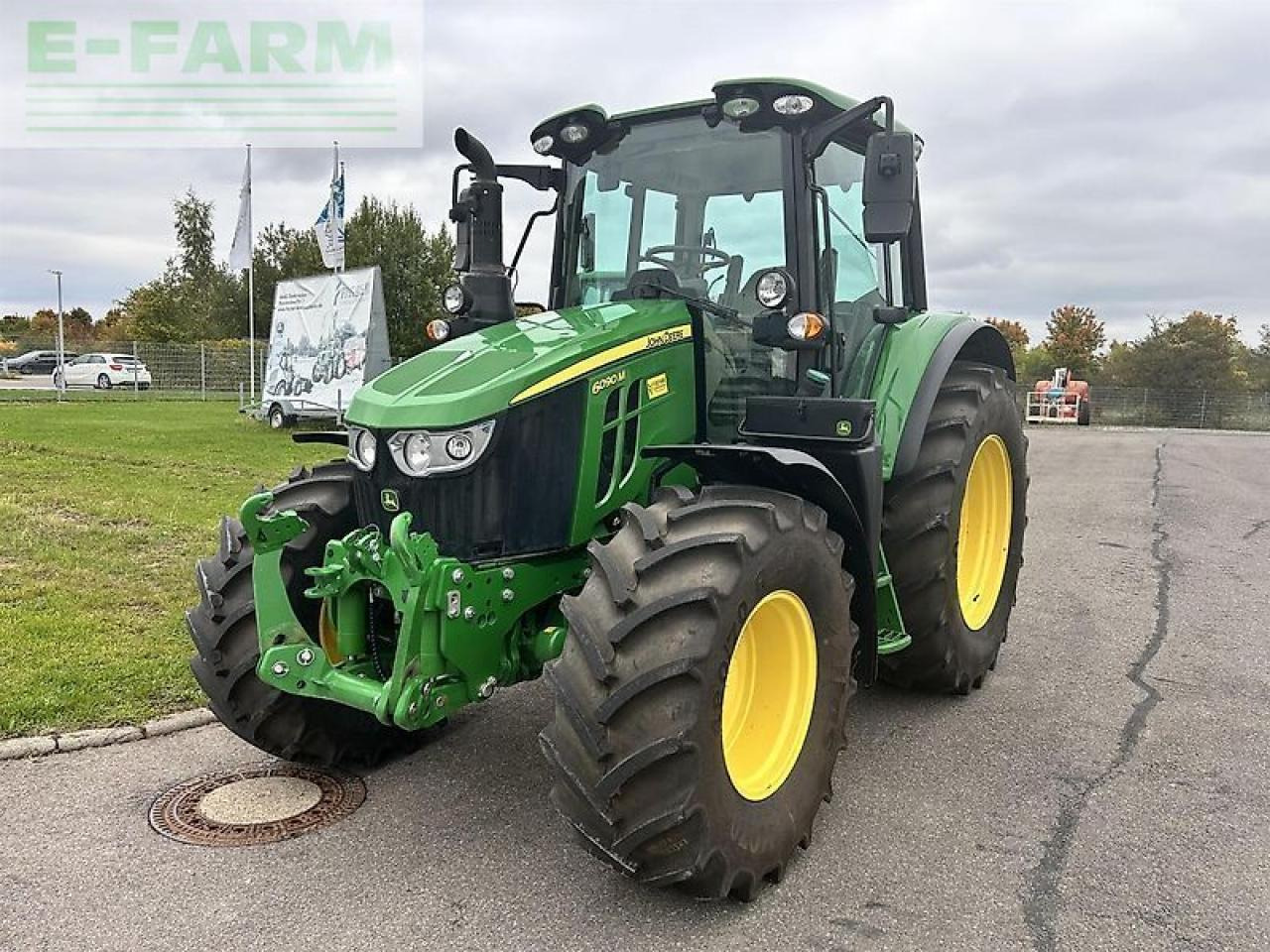 John Deere 6090m - Traktorius: foto 2 John Deere 6090m - Traktorius: foto 2