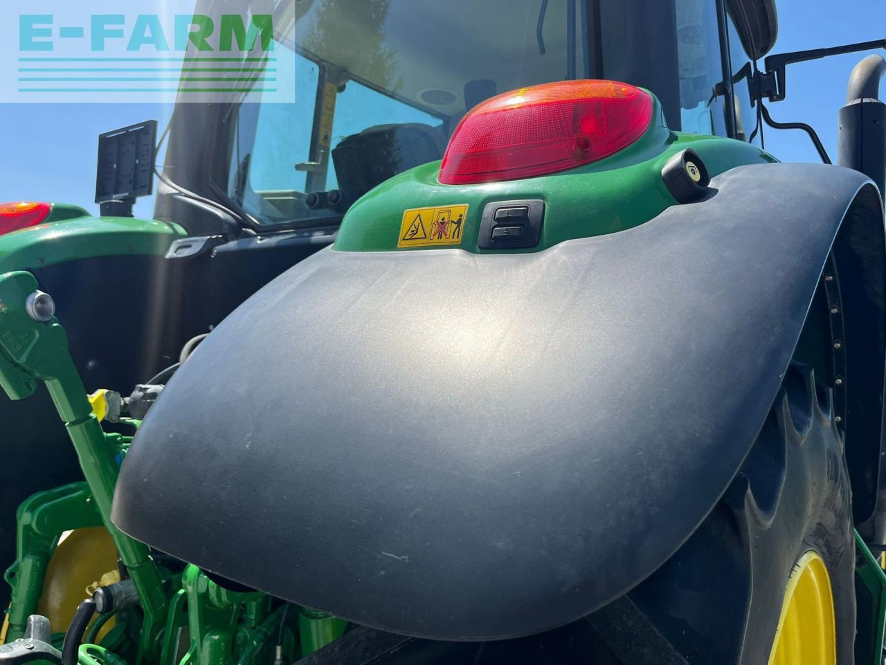 Traktorius John Deere 6110M: foto 22
