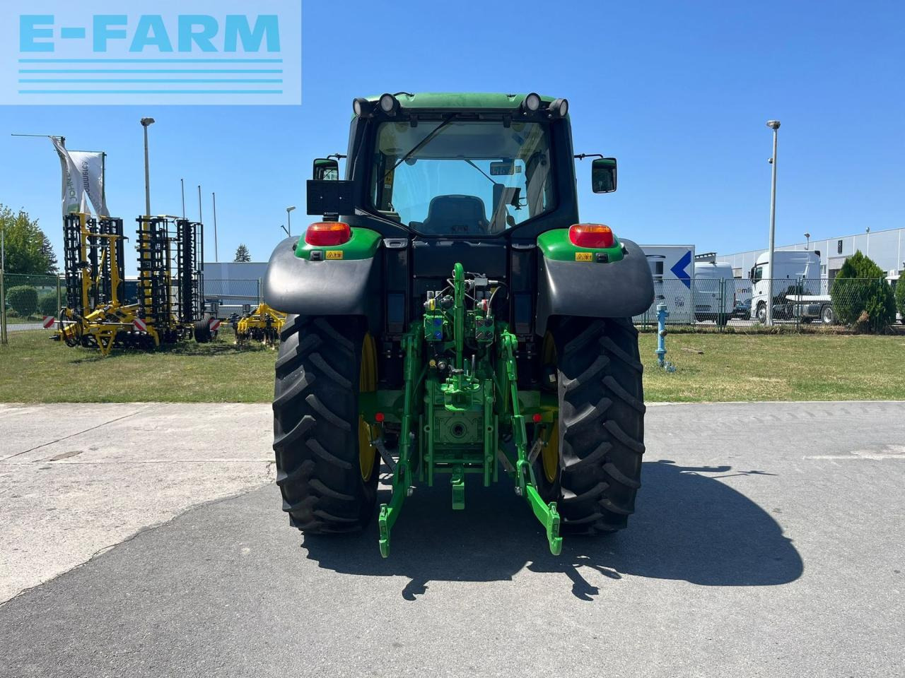 Traktorius John Deere 6110M: foto 6