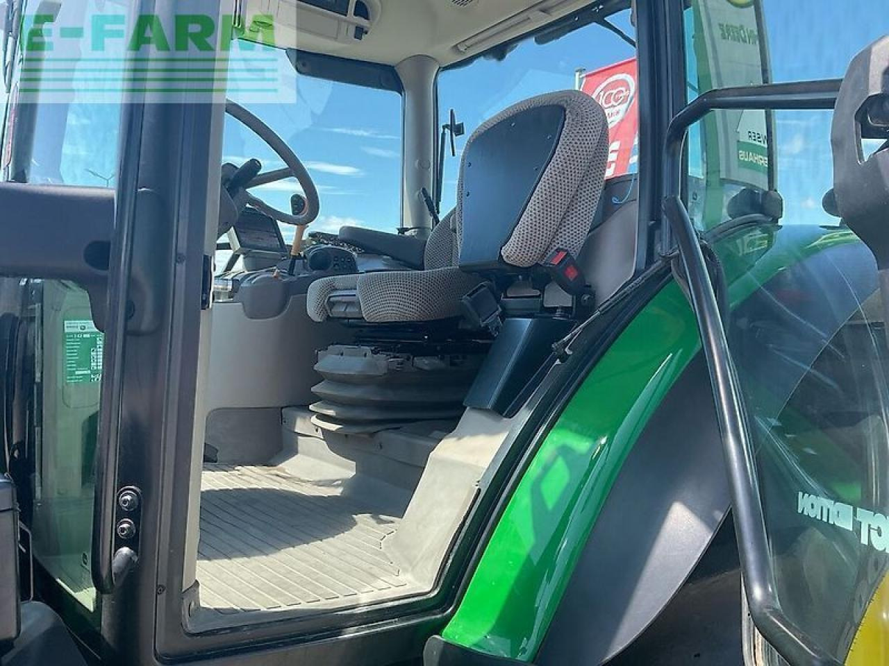 John Deere 6110r - Traktorius: foto 5 John Deere 6110r - Traktorius: foto 5