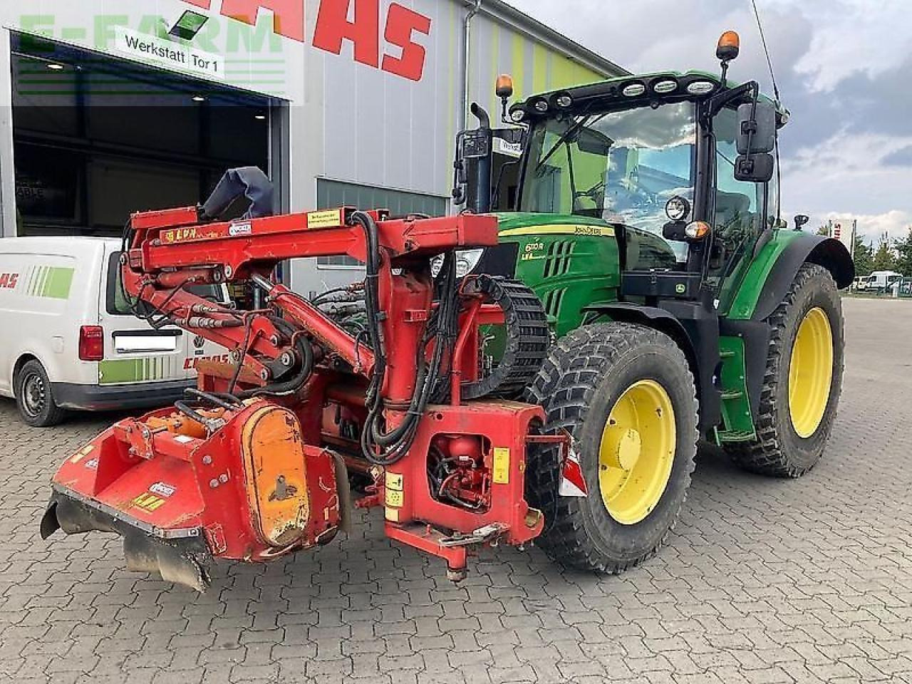 John Deere 6110r kommunal - Traktorius: foto 2 John Deere 6110r kommunal - Traktorius: foto 2