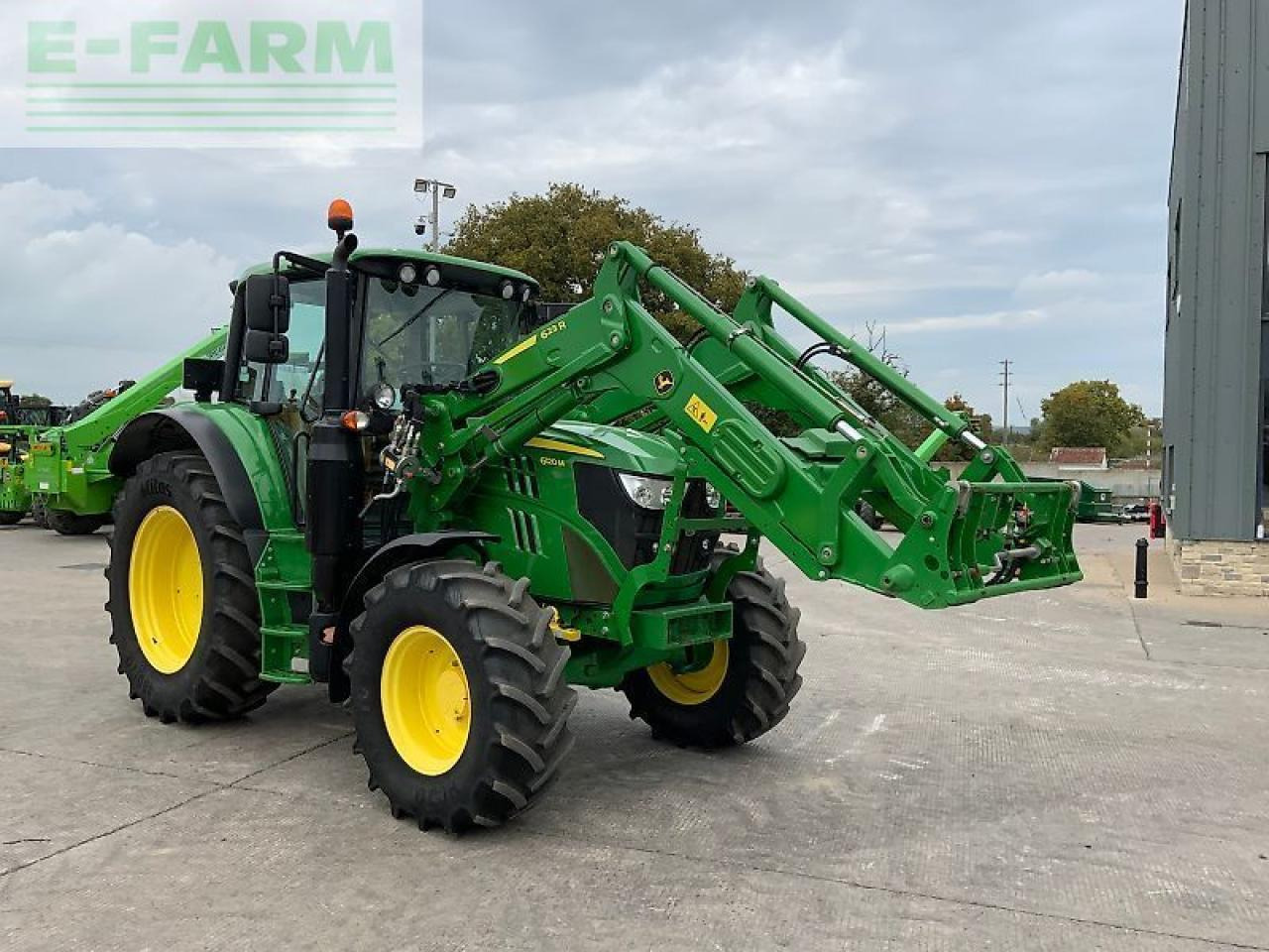 John Deere 6120m tractor (st24650) - Traktorius: foto 2 John Deere 6120m tractor (st24650) - Traktorius: foto 2