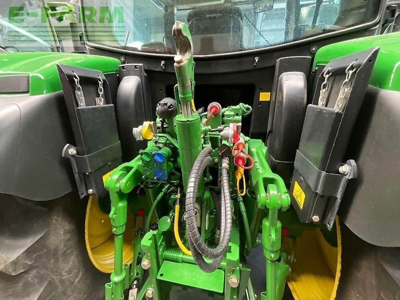 John Deere 6125 r - Traktorius: foto 5 John Deere 6125 r - Traktorius: foto 5