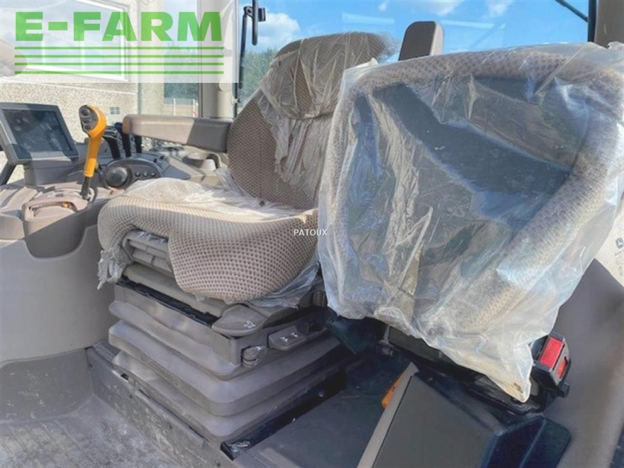 Traktorius John Deere 6130r: foto 10