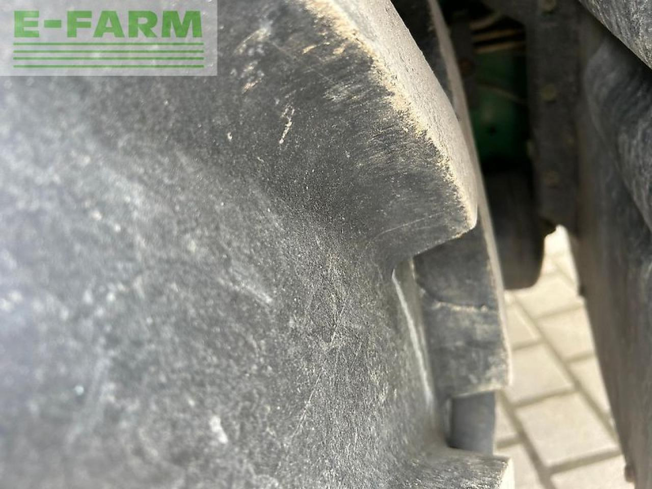 Traktorius John Deere 6150r: foto 10