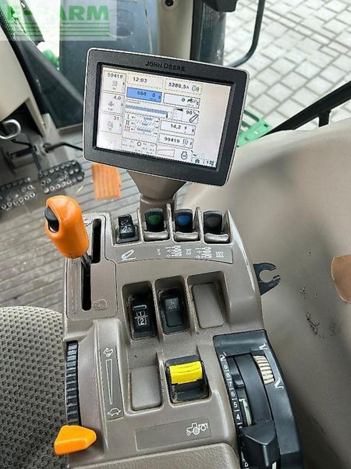 Traktorius John Deere 6150r: foto 12