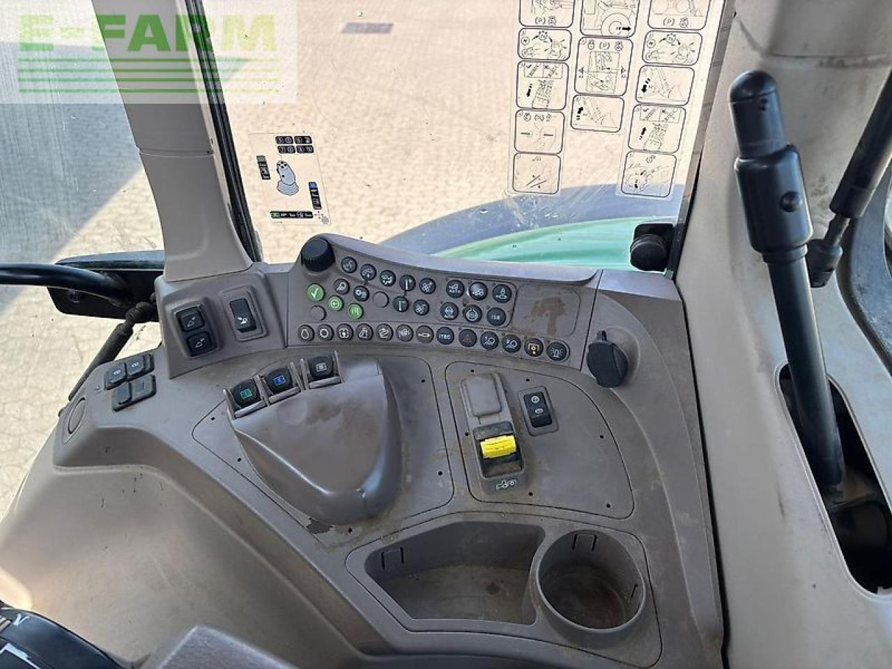 John Deere 6155m - Traktorius: foto 5 John Deere 6155m - Traktorius: foto 5