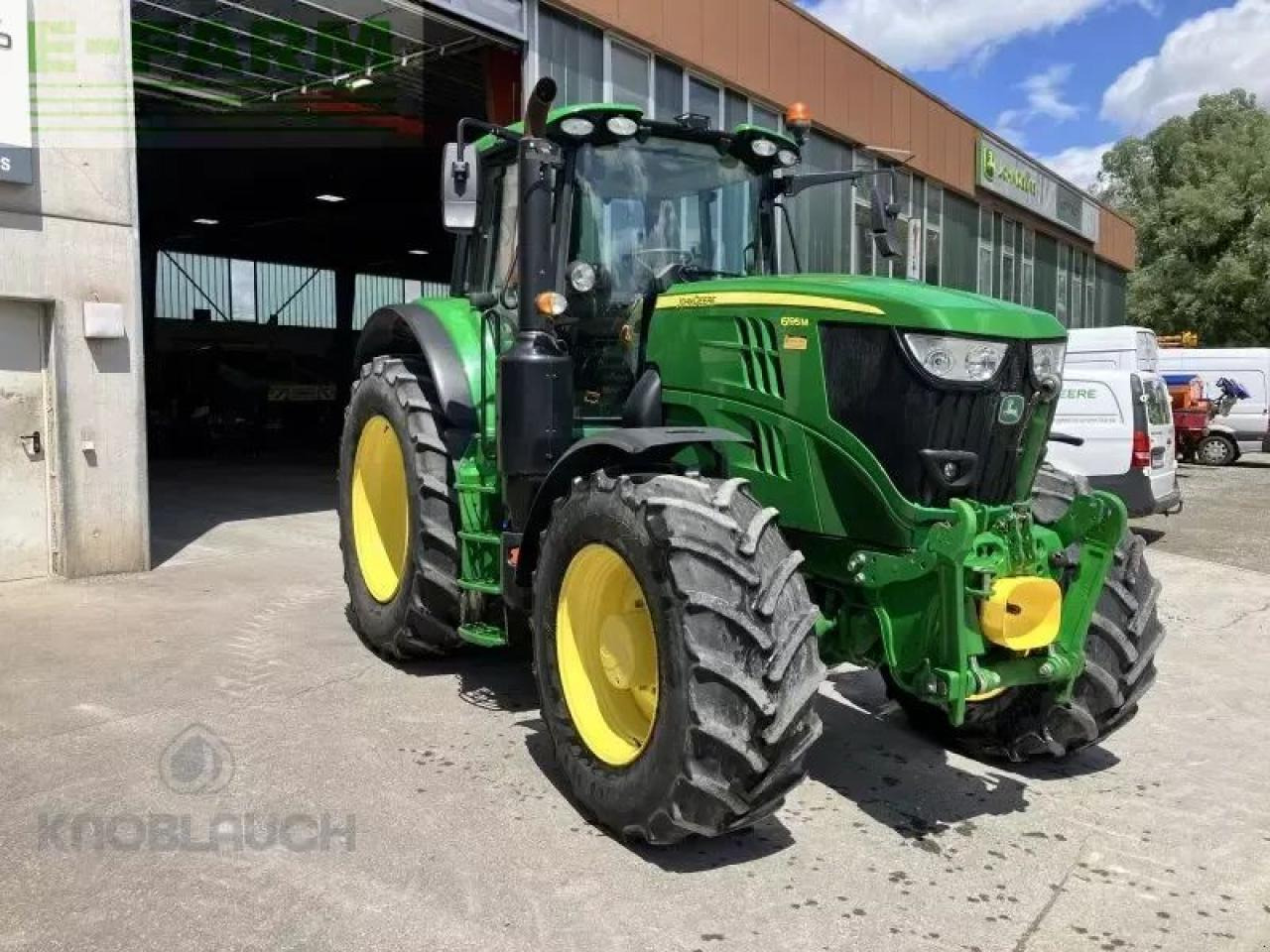 John Deere 6195m - Traktorius: foto 1 John Deere 6195m - Traktorius: foto 1