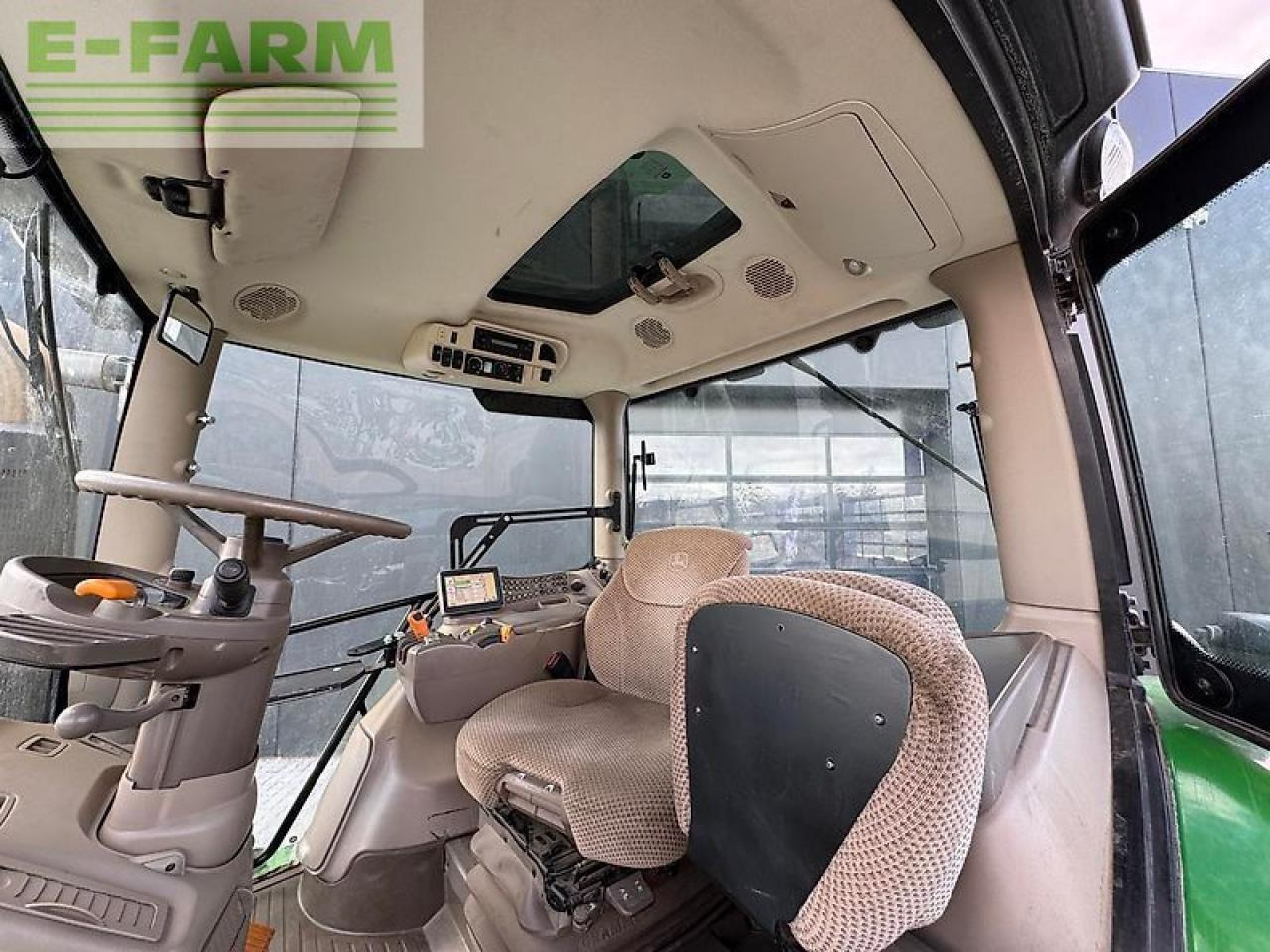 John Deere 6210 - Traktorius: foto 4 John Deere 6210 - Traktorius: foto 4