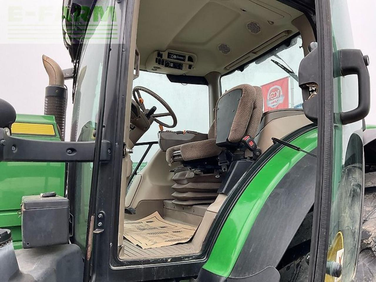 John Deere 6210r - Traktorius: foto 5 John Deere 6210r - Traktorius: foto 5