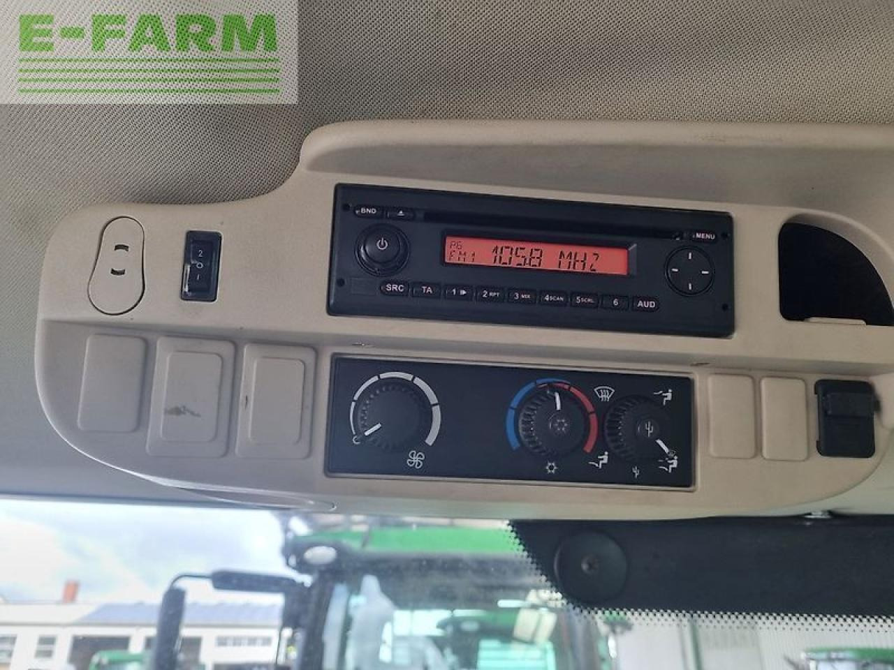 John Deere 6210r my14 dd 40 - Traktorius: foto 5 John Deere 6210r my14 dd 40 - Traktorius: foto 5