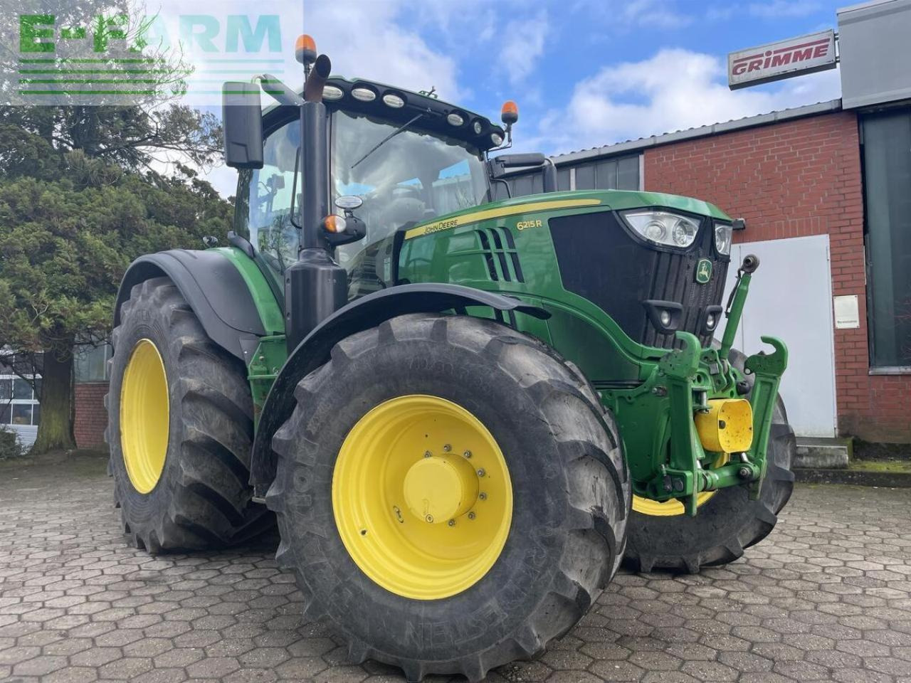 John Deere 6215r - Traktorius: foto 2 John Deere 6215r - Traktorius: foto 2