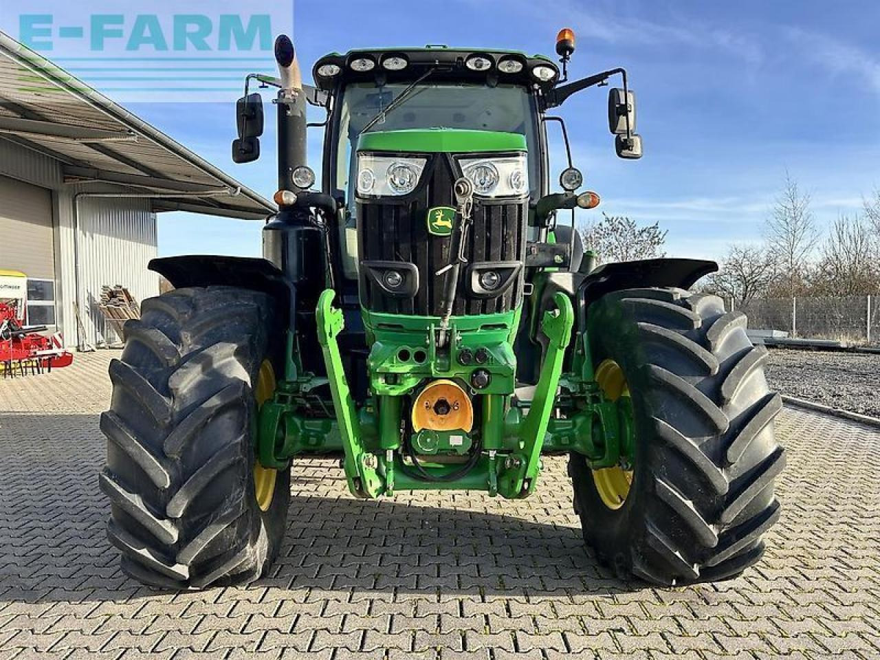 John Deere 6215r - Traktorius: foto 3 John Deere 6215r - Traktorius: foto 3