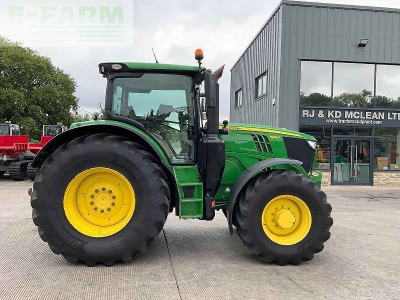 John Deere 6215r tractor (st23353) - Traktorius: foto 1 John Deere 6215r tractor (st23353) - Traktorius: foto 1