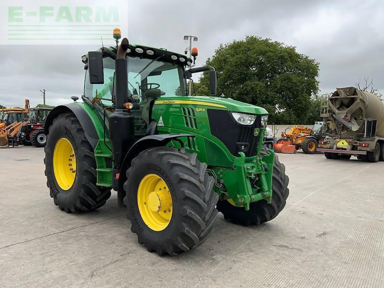 John Deere 6215r tractor (st23353) - Traktorius: foto 2 John Deere 6215r tractor (st23353) - Traktorius: foto 2