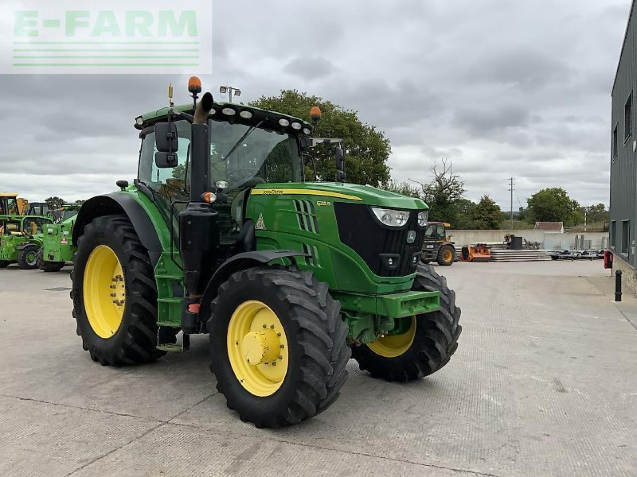 John Deere 6215r tractor (st24142) - Traktorius: foto 2 John Deere 6215r tractor (st24142) - Traktorius: foto 2