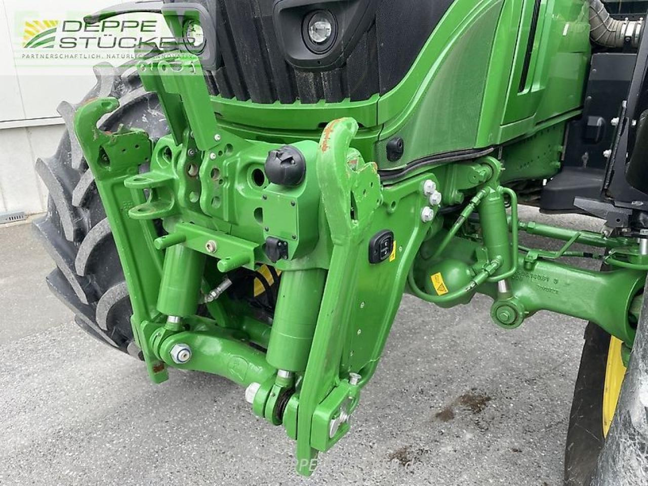 Traktorius John Deere 6230r: foto 14