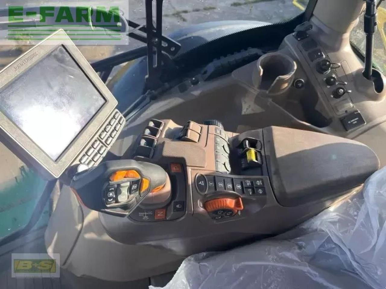 John Deere 6250r - Traktorius: foto 3 John Deere 6250r - Traktorius: foto 3