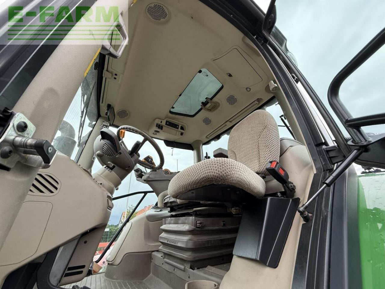 Traktorius John Deere 6250r: foto 13 Traktorius John Deere 6250r: foto 13