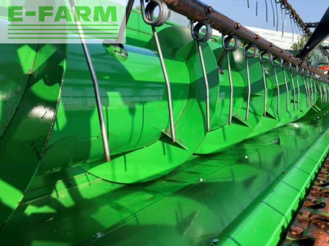 Grūdų pjaunamoji John Deere 630r: foto 10
