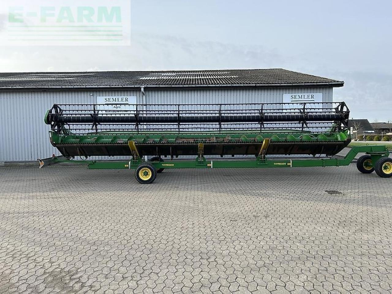 John Deere 635r - Įranga už pašarų kombainai: foto 1 John Deere 635r - Įranga už pašarų kombainai: foto 1