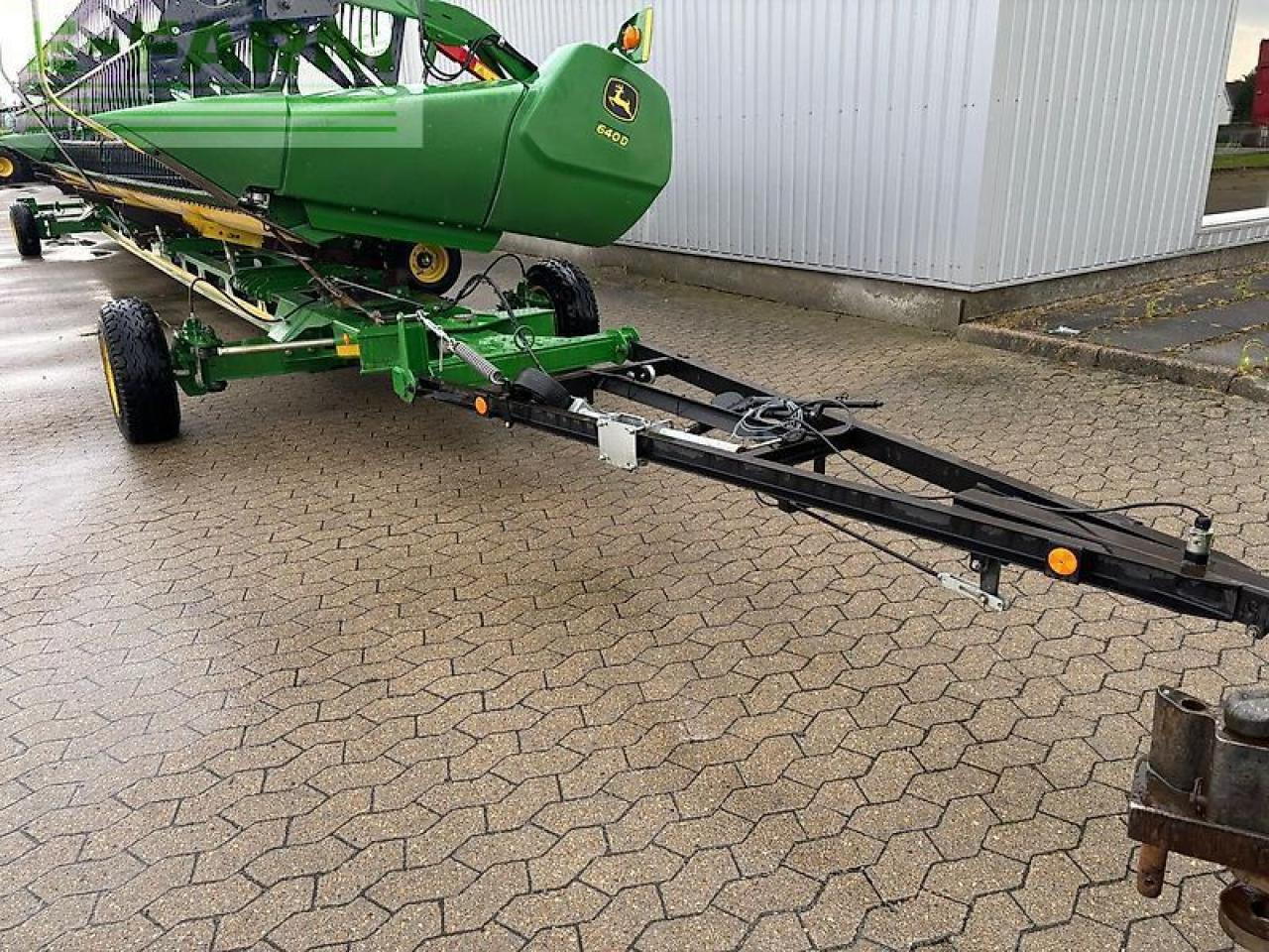 John Deere 640d - Įranga už pašarų kombainai: foto 4 John Deere 640d - Įranga už pašarų kombainai: foto 4