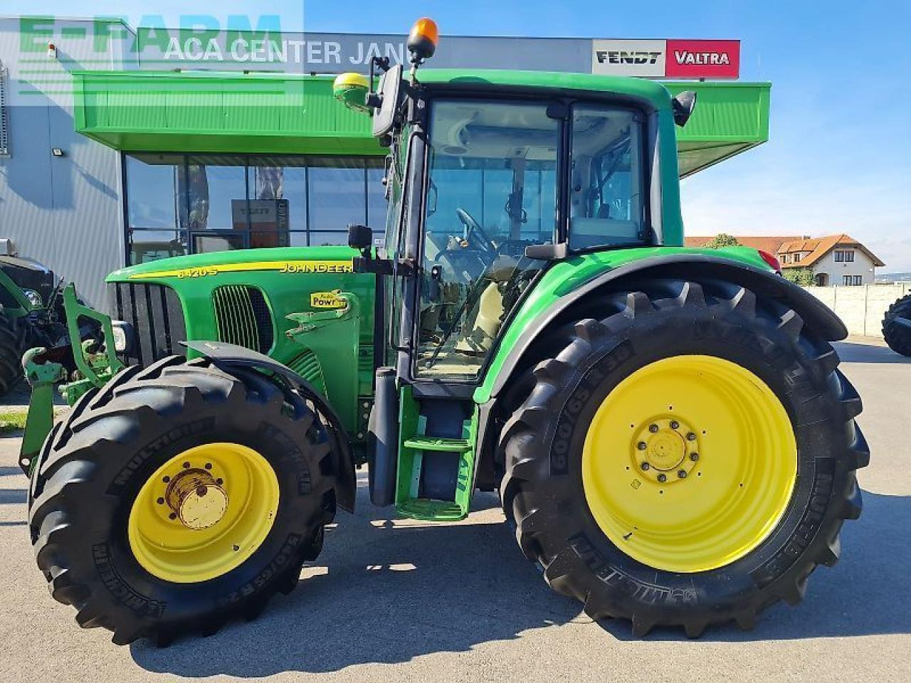 John Deere 6420 premium plus - Traktorius: foto 3 John Deere 6420 premium plus - Traktorius: foto 3