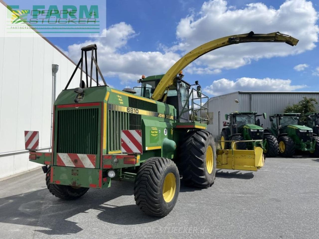 John Deere 6810 mit gebiss - Pašarų kombainas: foto 4 John Deere 6810 mit gebiss - Pašarų kombainas: foto 4