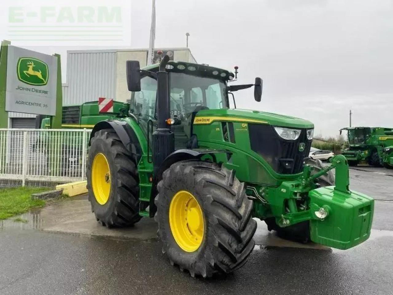 John Deere 6r 215 - Traktorius: foto 2 John Deere 6r 215 - Traktorius: foto 2