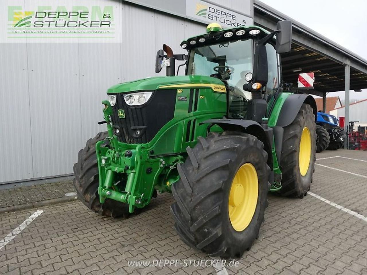 John Deere 6r 250 - Traktorius: foto 1 John Deere 6r 250 - Traktorius: foto 1