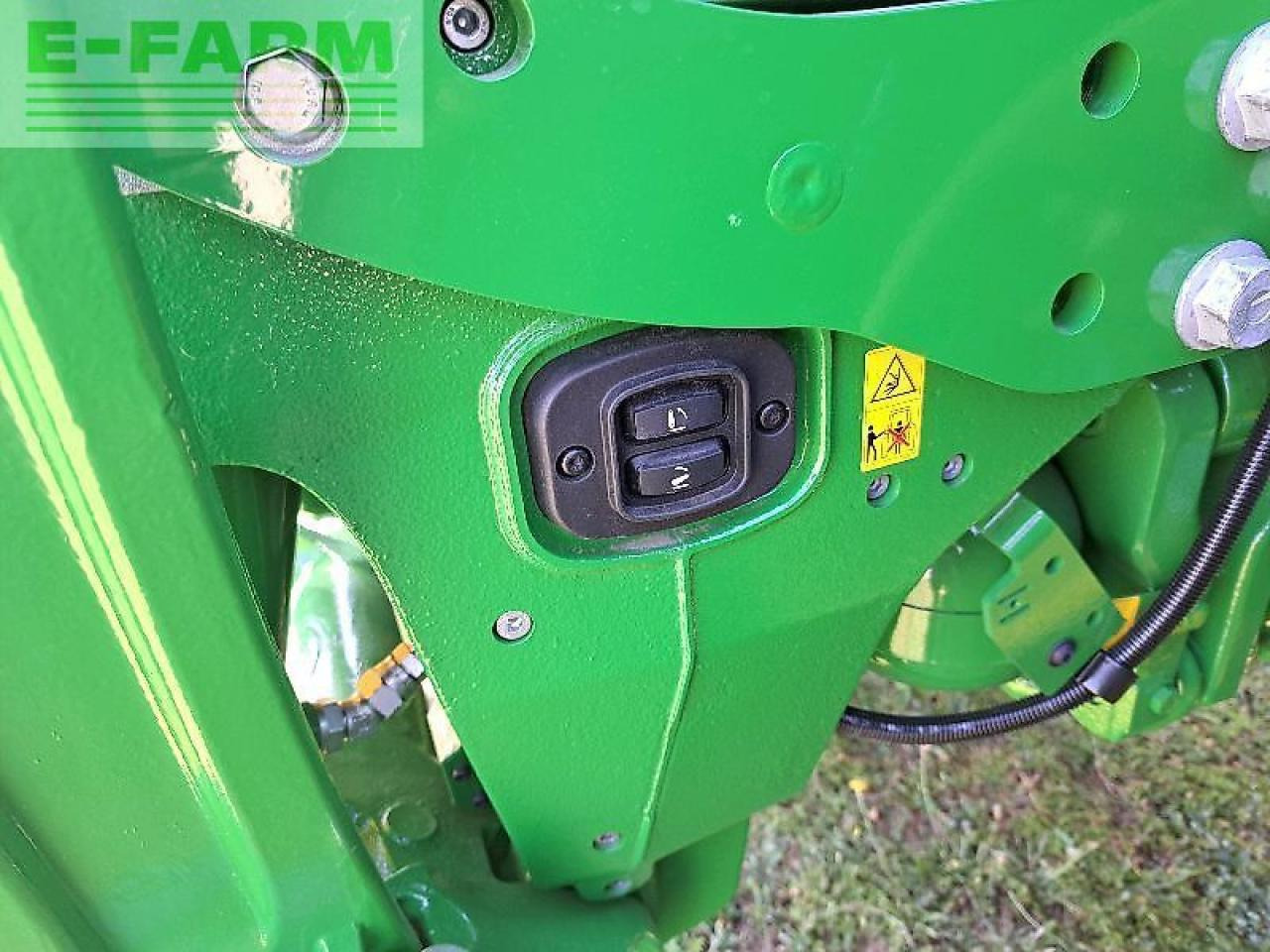 John Deere 6r195 / 6r195 - Traktorius: foto 5 John Deere 6r195 / 6r195 - Traktorius: foto 5
