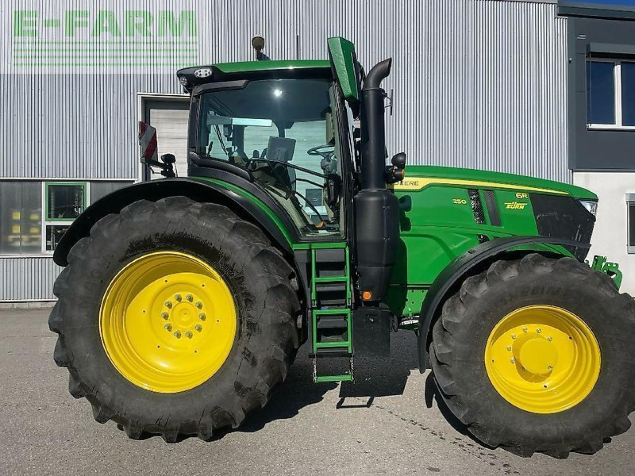 John Deere 6r250 / 6r 250 - Traktorius: foto 2 John Deere 6r250 / 6r 250 - Traktorius: foto 2