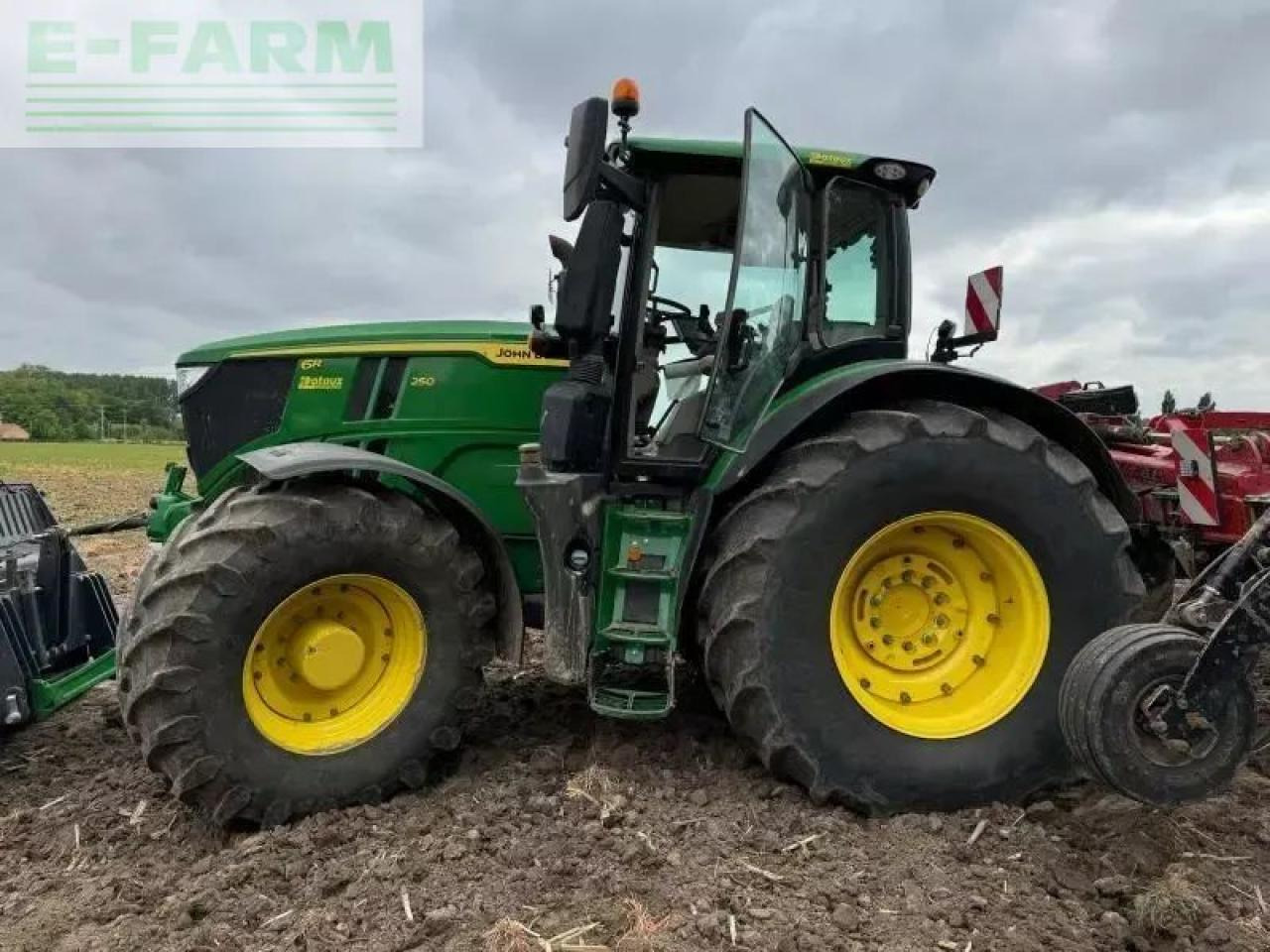 John Deere 6r250 - Traktorius: foto 2 John Deere 6r250 - Traktorius: foto 2