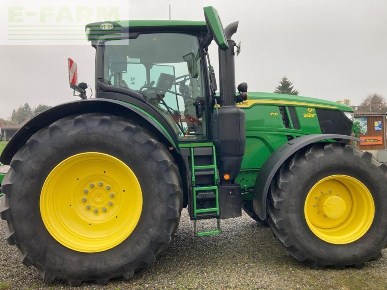 John Deere 6r250 - Traktorius: foto 4 John Deere 6r250 - Traktorius: foto 4