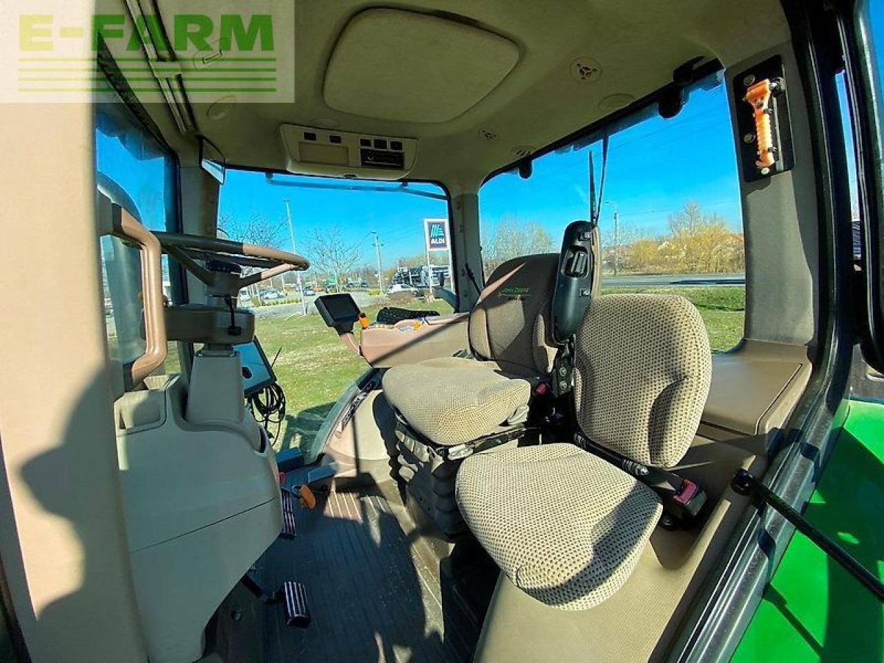 Traktorius John Deere 7230r: foto 34