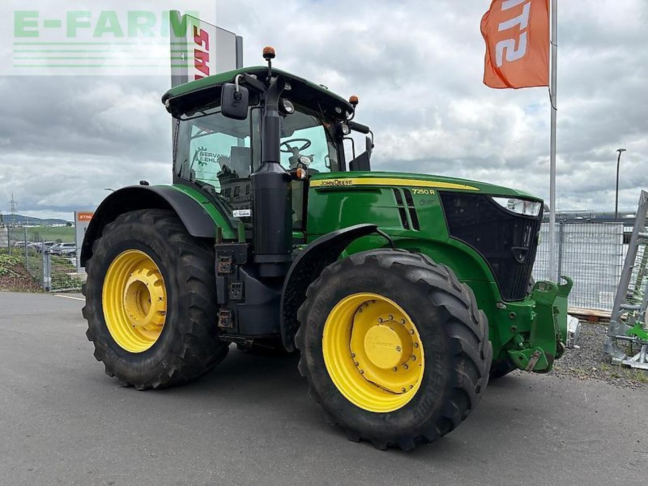 John Deere 7250 r - Traktorius: foto 1 John Deere 7250 r - Traktorius: foto 1