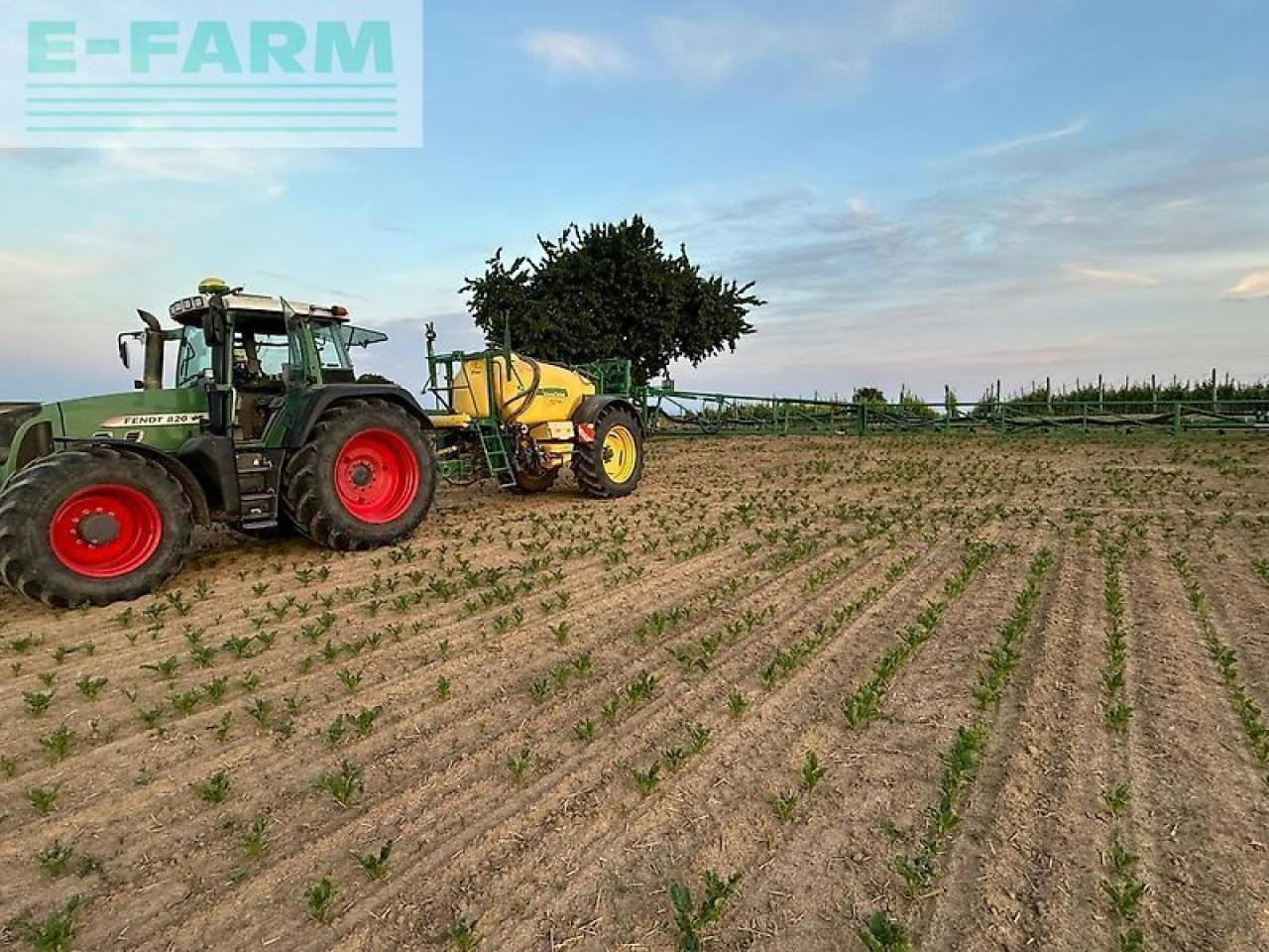 John Deere 740i - Prikabinamas purkštuvas: foto 4 John Deere 740i - Prikabinamas purkštuvas: foto 4