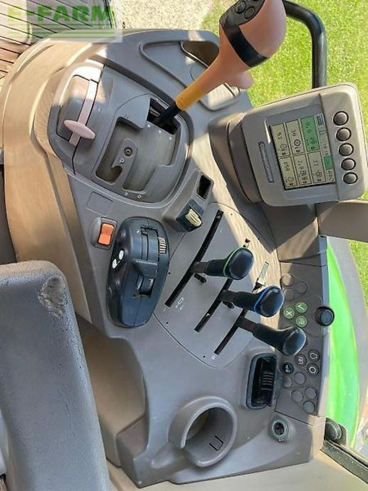 Traktorius John Deere 7430: foto 12