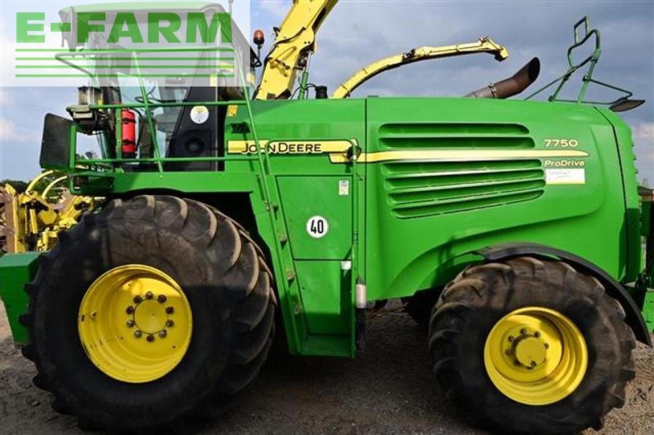 John Deere 7750i prodrive - Pašarų kombainas: foto 2 John Deere 7750i prodrive - Pašarų kombainas: foto 2