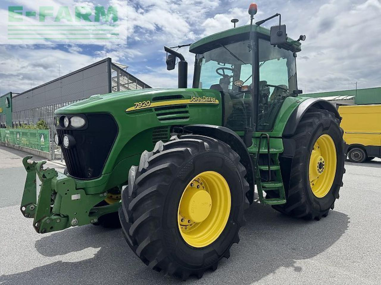 John Deere 7920 - Traktorius: foto 1 John Deere 7920 - Traktorius: foto 1